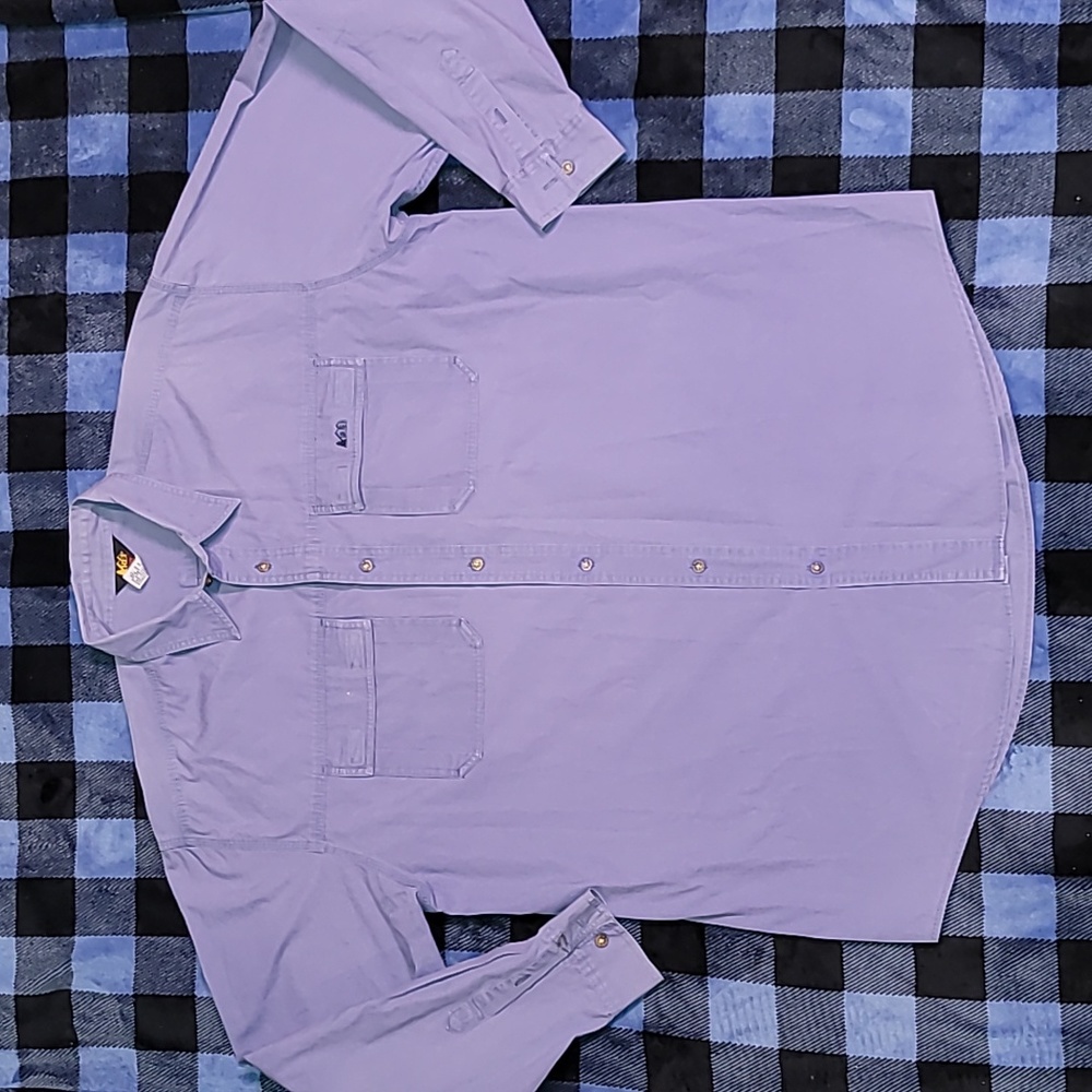Vintage. REI. Heavy-cotton button-up. Breathable. Men's size XL Tall.